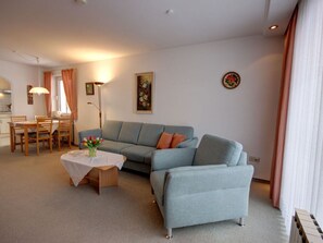 Living area - Gamskogel Comfortable Holiday Residence (Inzell)