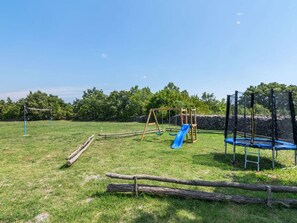 Villa | Property grounds - Villa Lena Comfortable Holiday Residence (Marcana)