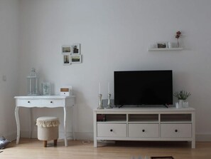 Interior - Holiday Apartment in the Tower (Oberfell)