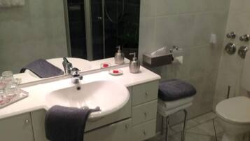 Apartment | Badezimmer