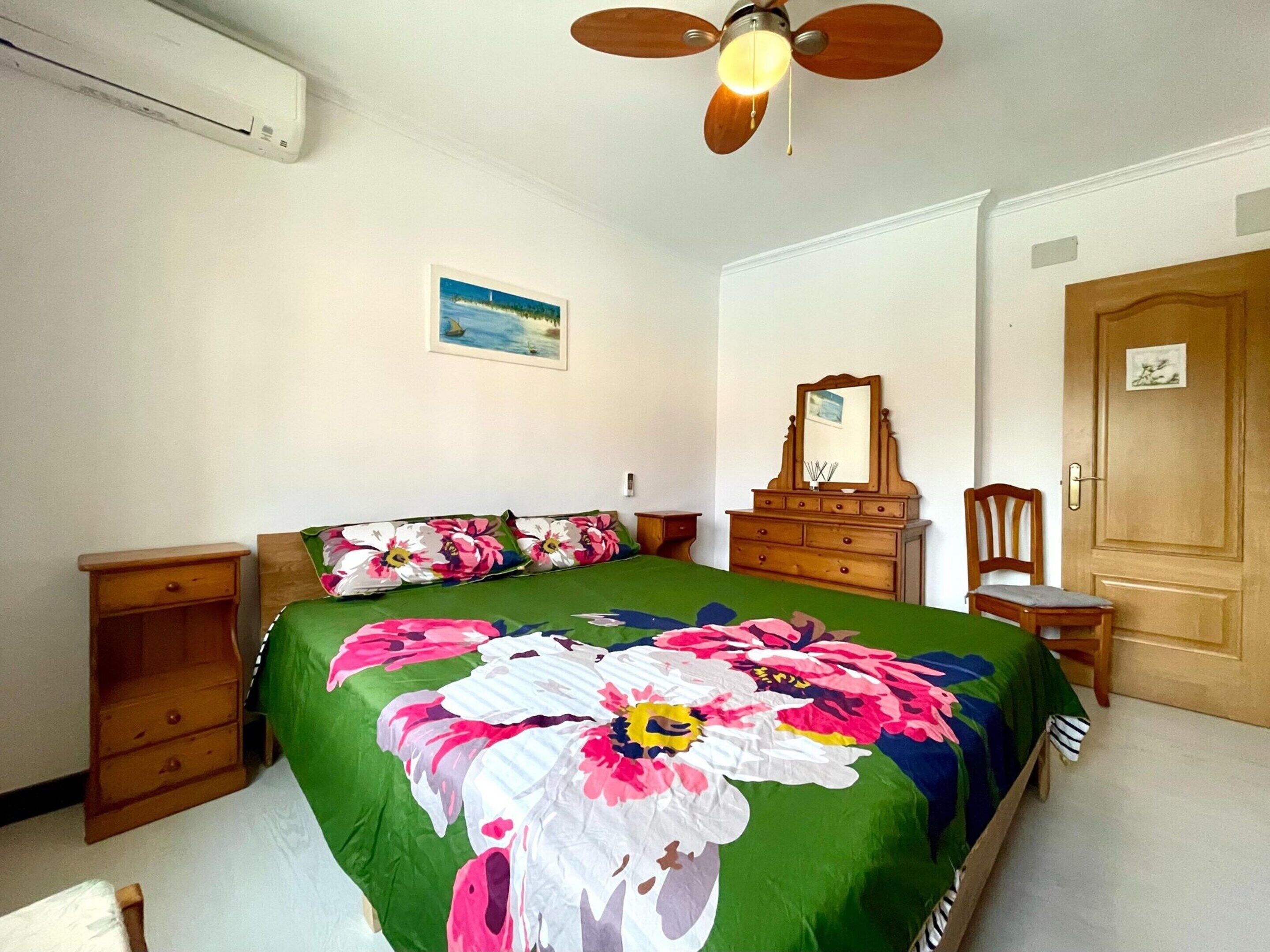 Vila | 4 kamar tidur dan dilengkapi dengan perabotan berbeda-beda