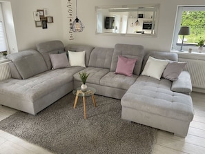 Living area - Old Tenne Under Reet in a Single Position (Taarstedt)