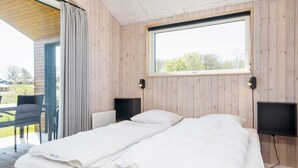 4 habitaciones y muebles diferentes 