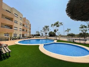 House | Pool