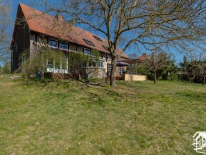 Exterior - Peter Lassau Modern Retreat (Templin)