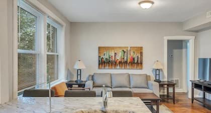 Beautiful Tower Grove Unit, Recently Renovated 2S