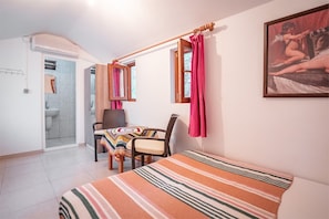 Standardzimmer, 1 Doppelbett | Wohnbereich