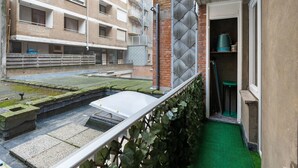 Apartment | Balcony - Seafront Apartment Close to the Casino (Blankenberge)