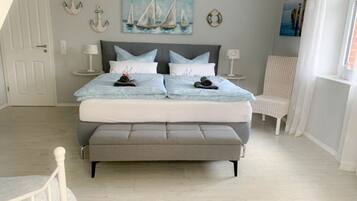 4 bedrooms, iron/ironing board