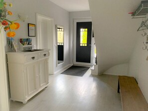 Interior - Diekkier Modern Retreat (Dollerup)