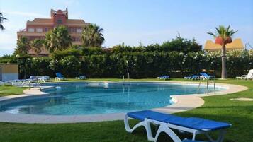 Apartament | Piscina | Piscina a l'aire lliure