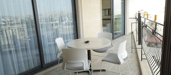 Soho Midtown Hotel