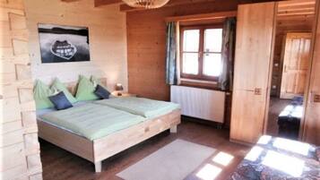 Nhà | 3 phòng ngủ, trang bị nội thất với thiết kế riêng biệt