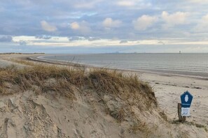 Beach - Appealing Apartment in Borkum (Borkum)