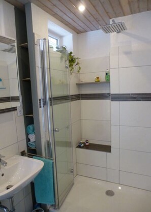 Huis | Badkamer | Een douche