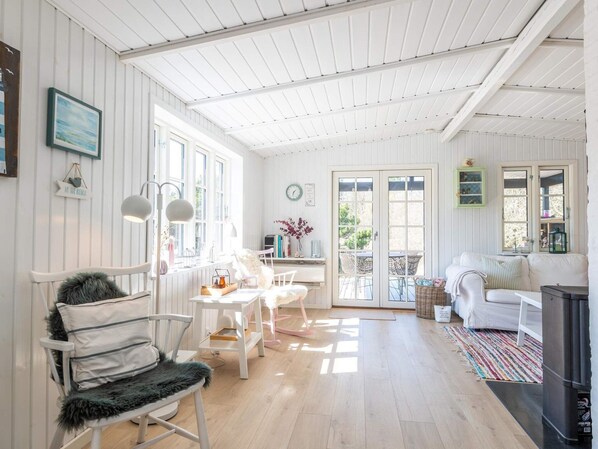 Living area - 6 Person Holiday Home in Fano (Fano)