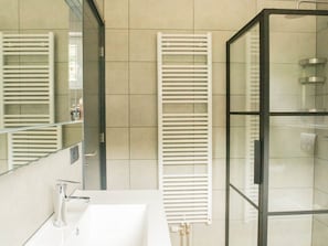Apartemen | Kamar mandi