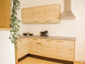 Private kitchen - Cosy Flat on the ski Slope Near Winterberg (Winterberg)