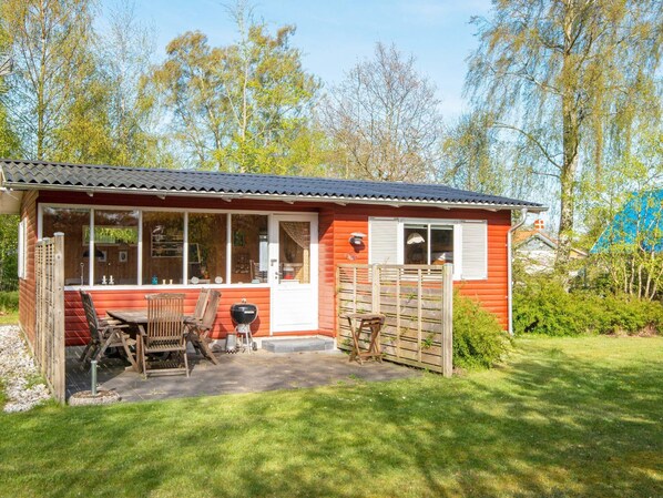 House | Outdoor dining - 6 Person Holiday Home in Orsted (Ørsted)