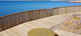 靠近海灘及海邊的市區別墅  