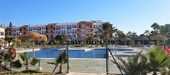 Apartment by Beach With Pool in Villaricos
