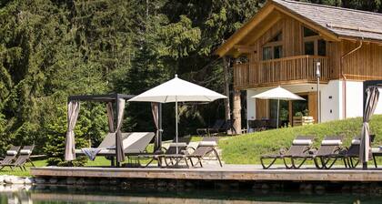 Cosy Chalet in Wolting With Natural Swimming Pond