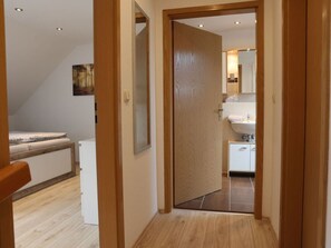 1 bedroom, individually furnished, iron/ironing board - Holiday Home Mountain View (Langelsheim)