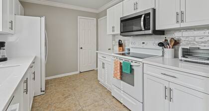 Discover Tranquil Luxury: Rio Grande Village Gem!