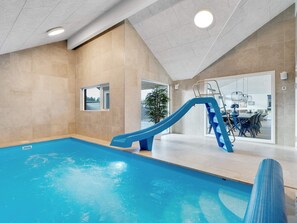 House | Pool
