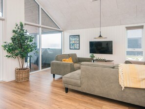 House | Interior - Luxury Villa With Pool - By Traum Ferienwohnungen (Rømø)