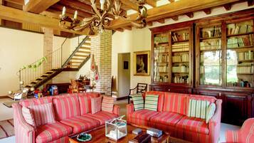 Apartment | Living area