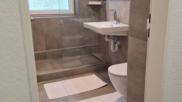 House | Bathroom