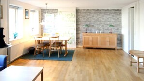 House | Dining - 4 Person Holiday Home in Hadsund (Hadsund)