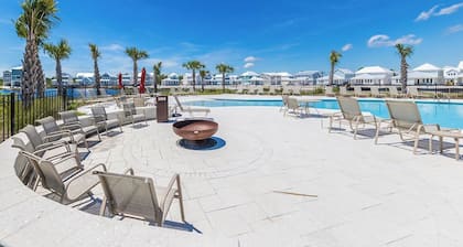 Summer Salt's Sunny Sarah's 4br/4.5ba New in heart of Orange Beach!