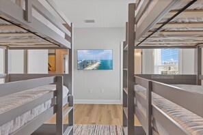 4 dormitorios, tabla de planchar con plancha, wifi gratis y ropa de cama