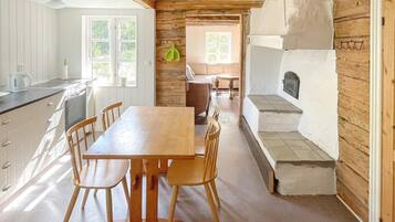 House | Dining