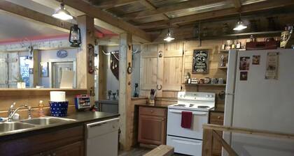 Rustic Serenity in the Ozarks