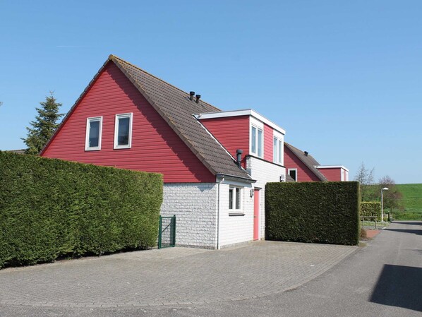 House | Exterior