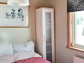 House | 2 bedrooms, individually furnished