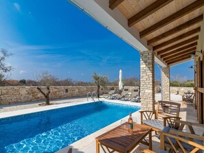Pool - Villa Malena Comfortable Holiday Residence (Svetvincenat)