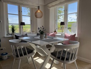 Dining - "peerboos" in the Haus am Deich (Vollerwiek)