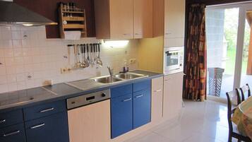 House | Private kitchen