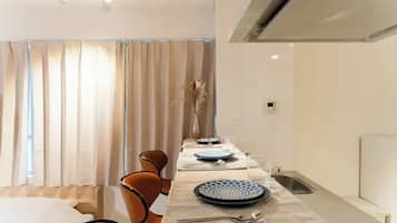 Basic Apartment | In-room dining