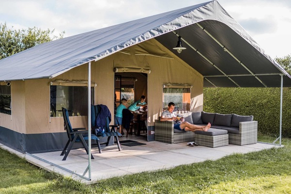 Tent | Exterior