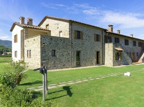 Exterior - Villa Fornace Comfortable Holiday Residence (Lisciano Niccone)