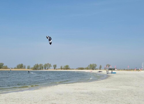 Villa Near the Lake in Makkum