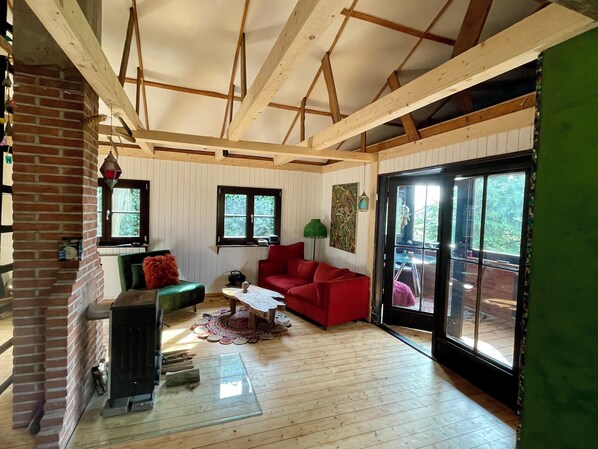 Smart TV, fireplace - Black Pearl of Paradise im Bergischen Land vor den Toren Kölns (Lindlar)