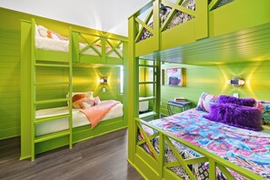 6 habitaciones y ropa de cama