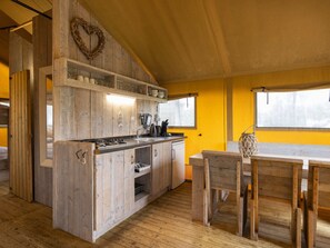 Tent | Private kitchen - Safari Tent Near Lauwersmeer Park (Vierhuizen)