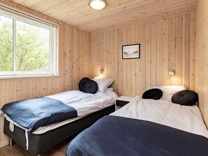 House | 10 bedrooms